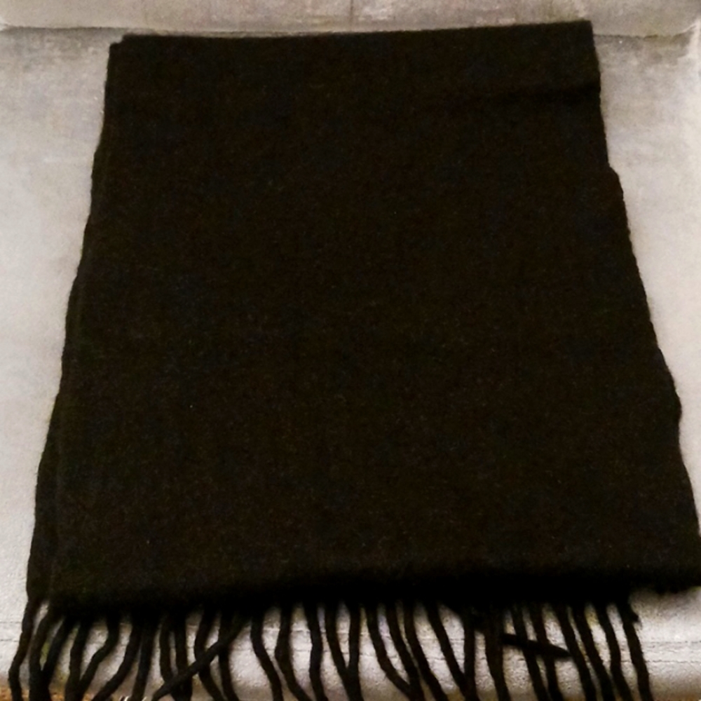Amicale Cashmere Scarf